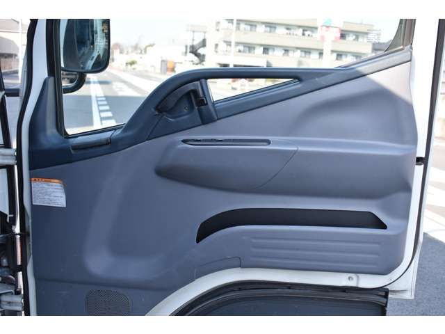 MITSUBISHI CANTER 2014 Image 31