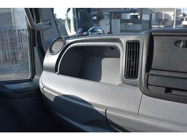 MITSUBISHI CANTER 2014 Image 31