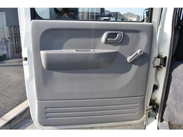 MITSUBISHI CANTER 2014 Image 31