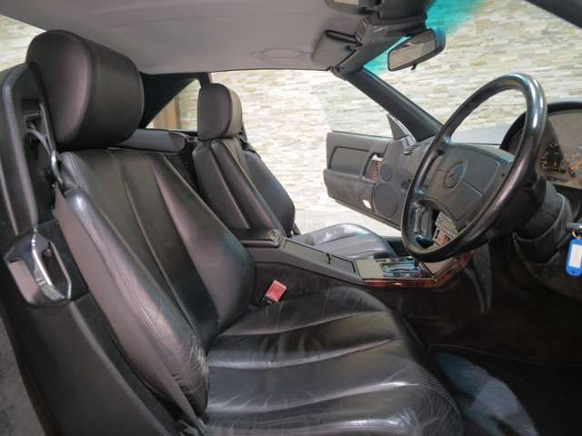 MERCEDES BENZ SL CLA 1991 Image 31