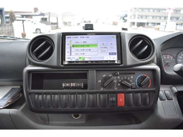 TOYOTA DYNA 2017 Image 31