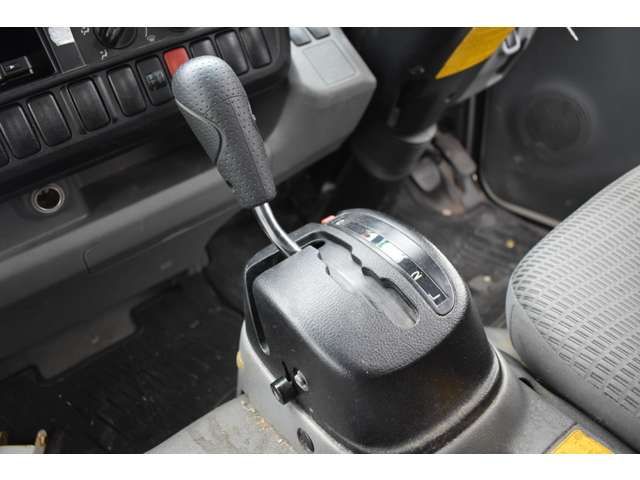 TOYOTA DYNA 2017 Image 31