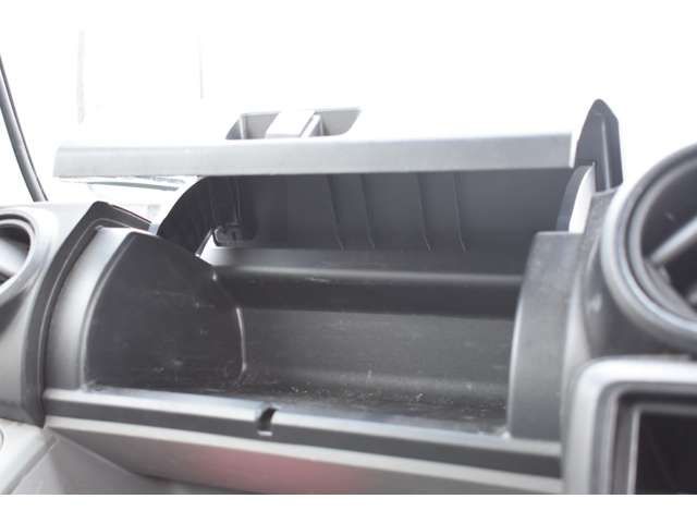 TOYOTA DYNA 2017 Image 31