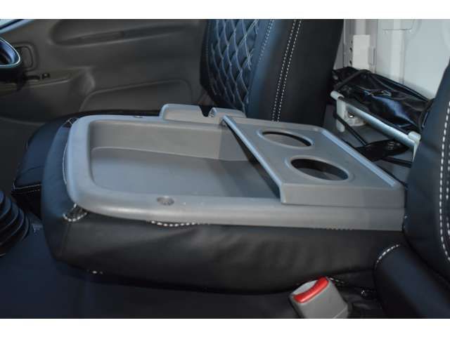 HINO DUTRO 2015 Image 31