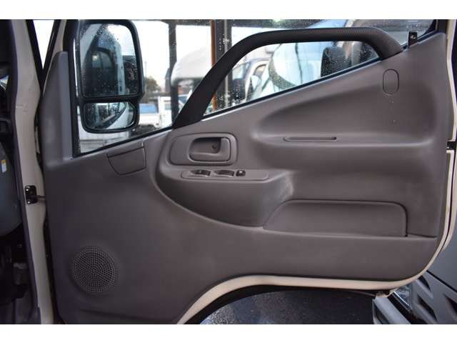 HINO DUTRO 2015 Image 31