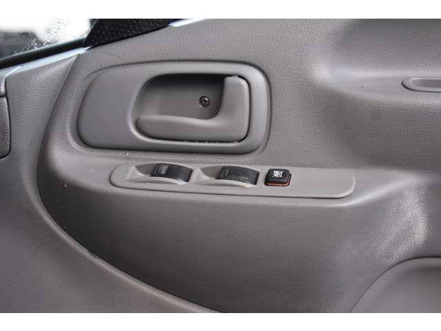 HINO DUTRO 2015 Image 31