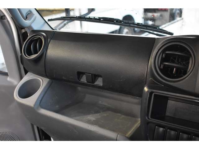 HINO DUTRO 2015 Image 31