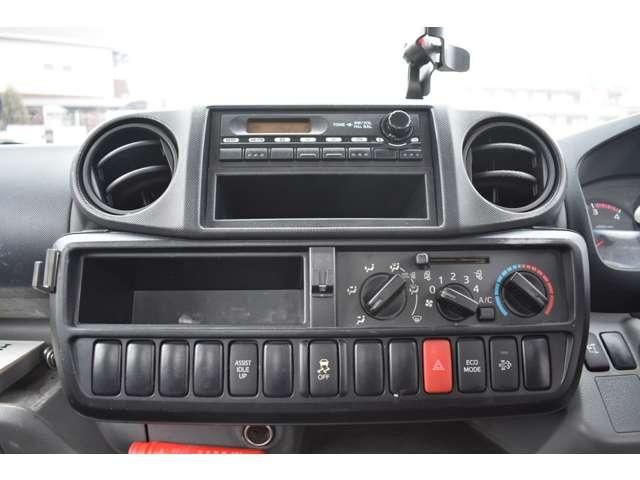 HINO DUTRO 2015 Image 31