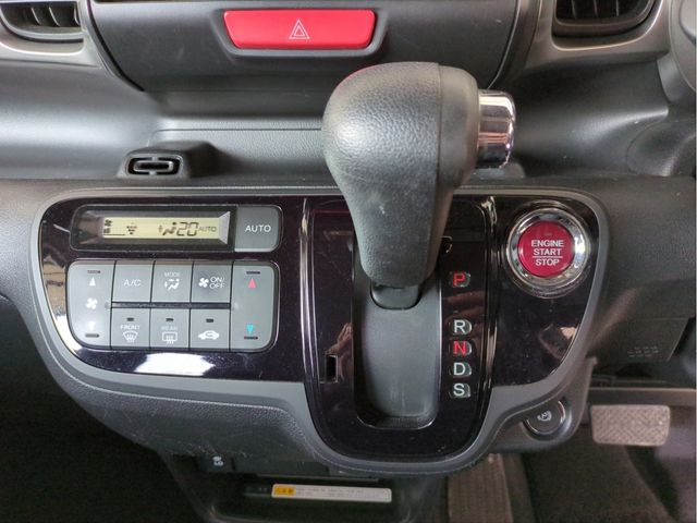 HONDA N BOX SLASH 2015 Image 31