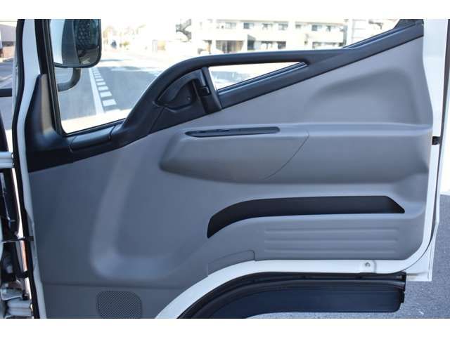 MITSUBISHI CANTER 2016 Image 31