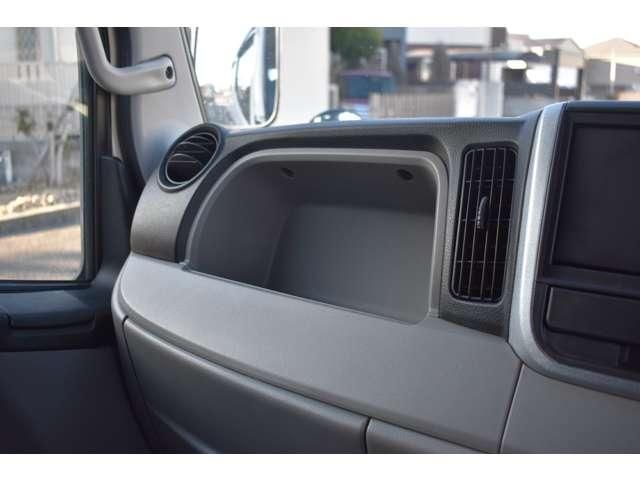 MITSUBISHI CANTER 2016 Image 31