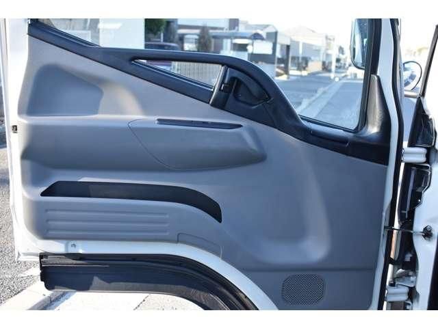 MITSUBISHI CANTER 2016 Image 31