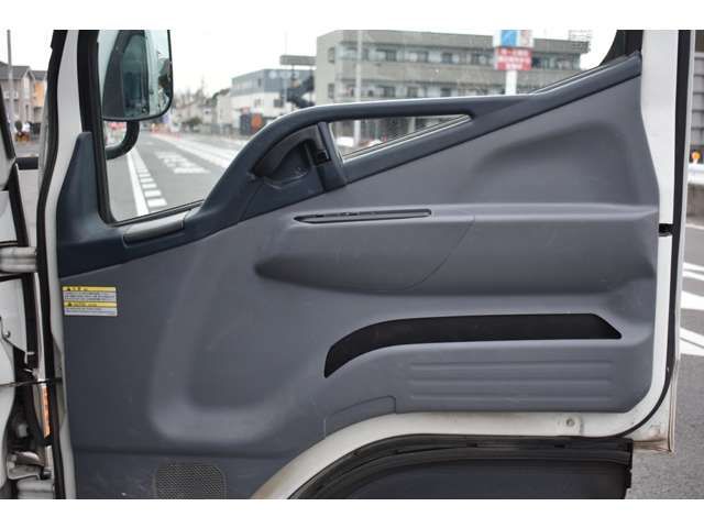 MITSUBISHI CANTER 2015 Image 31