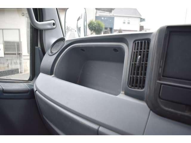 MITSUBISHI CANTER 2015 Image 31