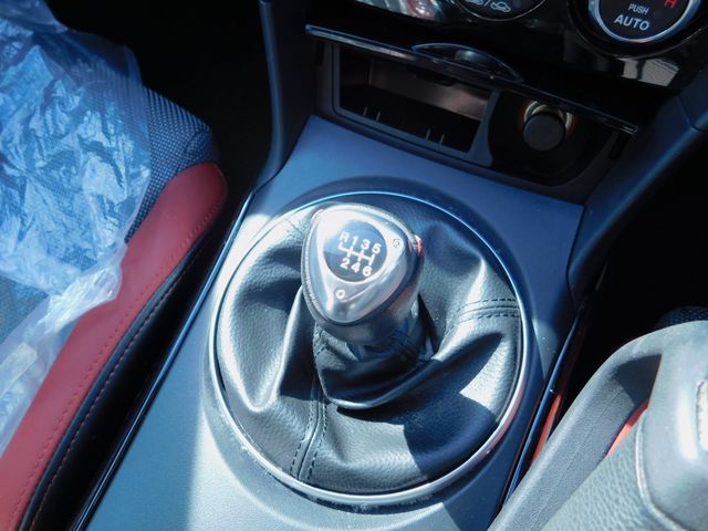 MAZDA RX-8 2013 Image 31