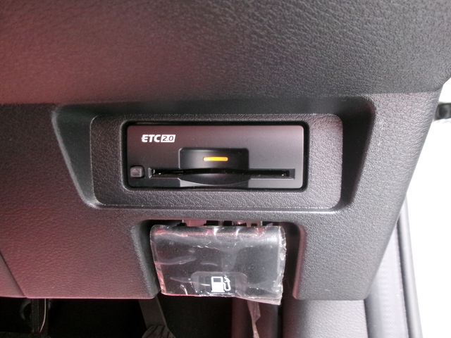 NISSAN AURA 2022 Image 31