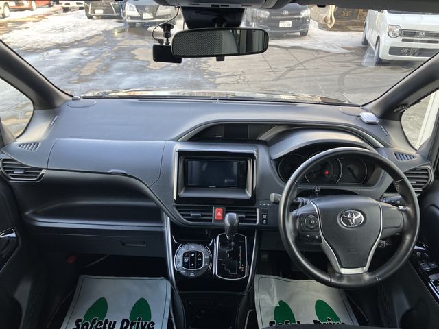 TOYOTA VOXY 4WD 2021 Image 31