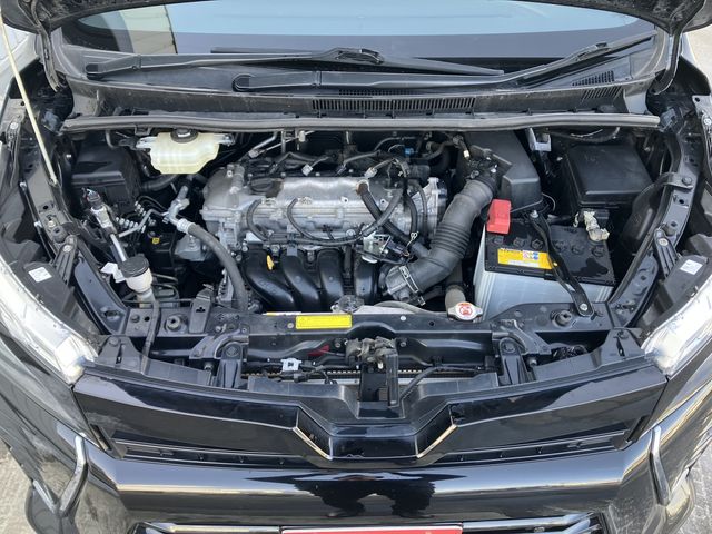 TOYOTA VOXY 4WD 2021 Image 31