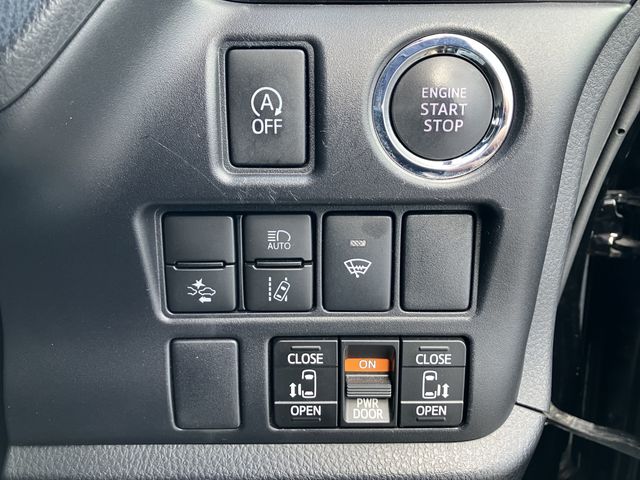 TOYOTA VOXY 4WD 2021 Image 31