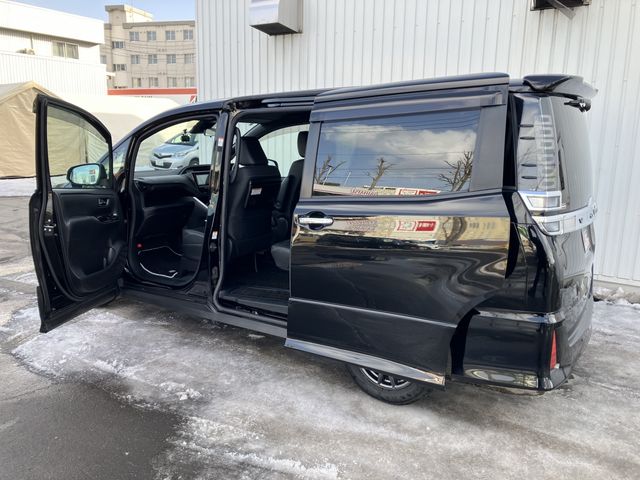 TOYOTA VOXY 4WD 2021 Image 31