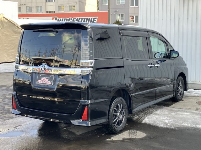 TOYOTA VOXY 4WD 2021 Image 31