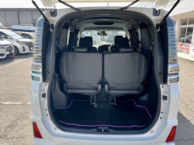 TOYOTA VOXY 2020 Image 31