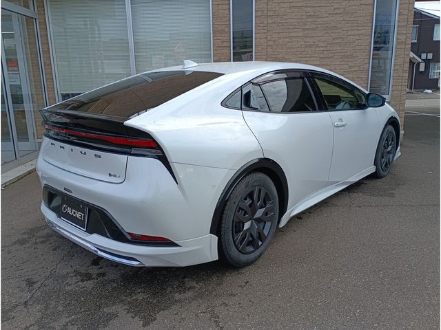 TOYOTA PRIUS 4WD 2024 Image 31