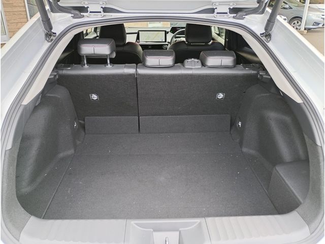 TOYOTA PRIUS 4WD 2024 Image 31