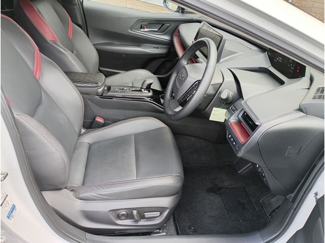 TOYOTA PRIUS 4WD 2024 Image 31