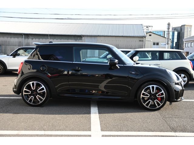 BMW MINI 2022 Image 31