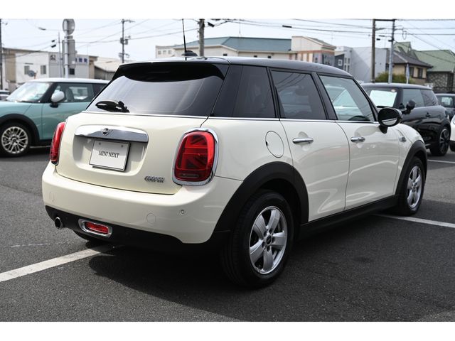 BMW MINI COOPER 5DOOR 2021 Image 31