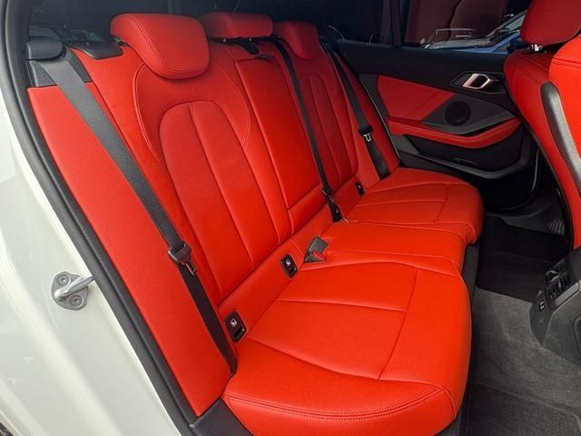 BMW 1SERIES 2023 Image 31