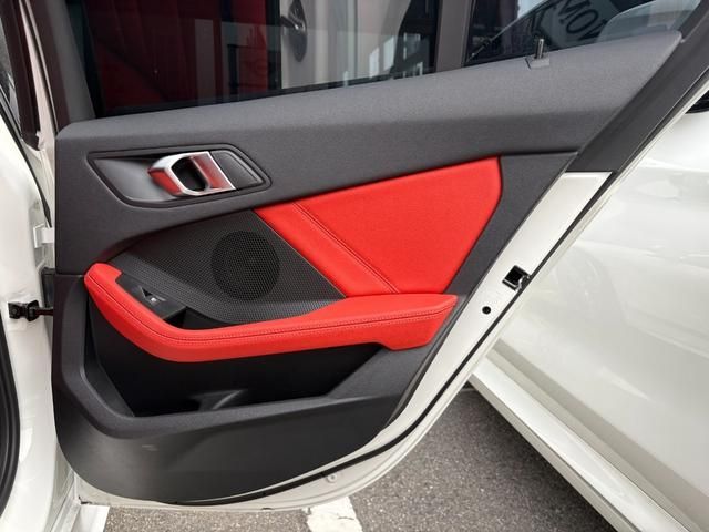 BMW 1SERIES 2023 Image 31