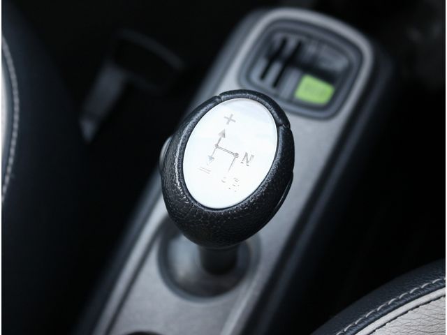 MCC SMART FORTWO COUPE 2013 Image 31