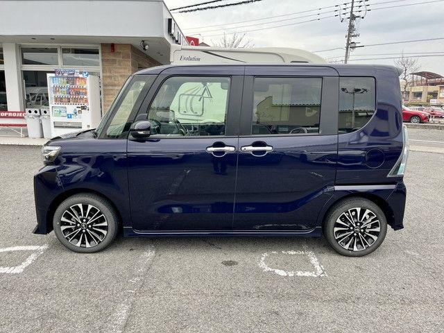 DAIHATSU TANTO CUSTOM 2023 Image 31