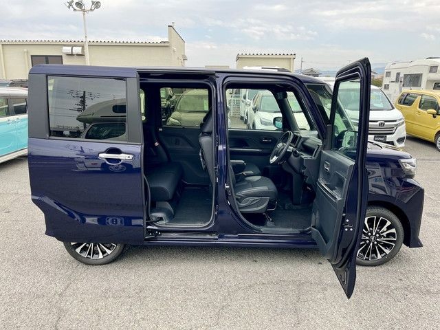 DAIHATSU TANTO CUSTOM 2023 Image 31