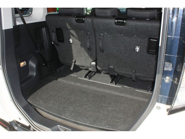 TOYOTA TANK 2018 Image 31