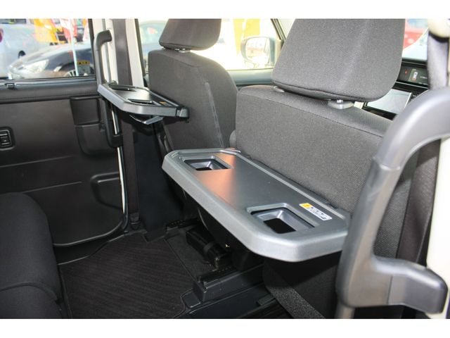 TOYOTA TANK 2018 Image 31