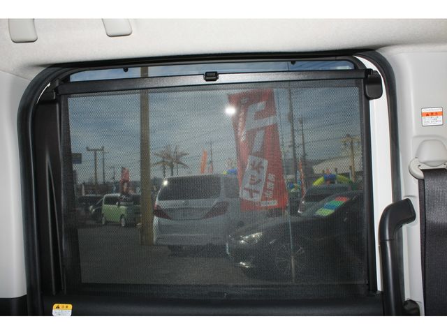 TOYOTA TANK 2018 Image 31