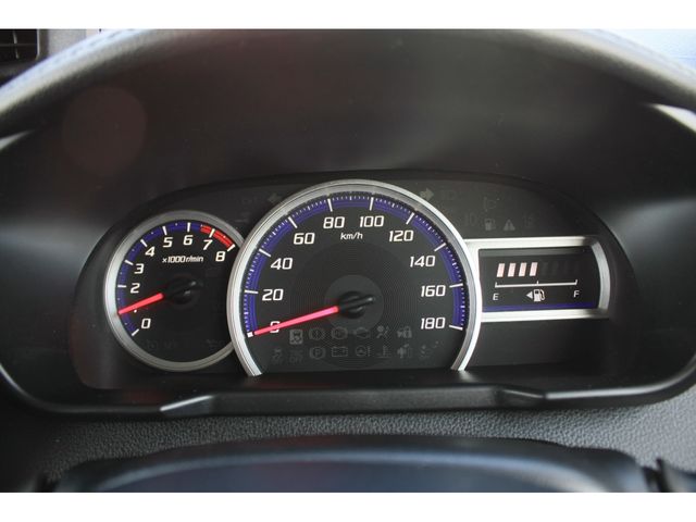 TOYOTA TANK 2018 Image 31