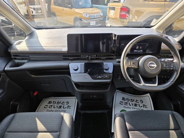 NISSAN SERENA  WG 2023 Image 31