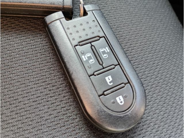 TOYOTA ROOMY 2018 Image 31