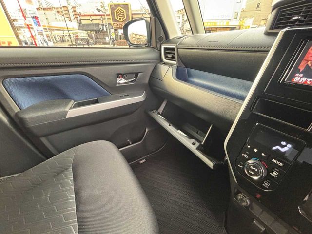 TOYOTA ROOMY 2017 Image 31