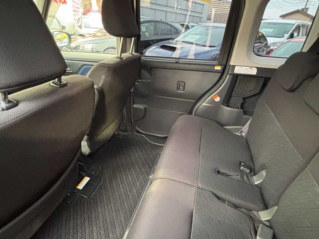 TOYOTA ROOMY 2017 Image 31