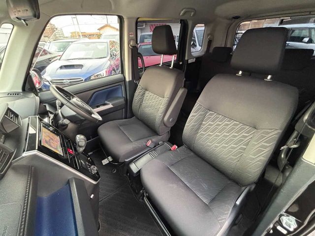 TOYOTA ROOMY 2017 Image 31