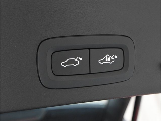 VOLVO XC40 2021 Image 31