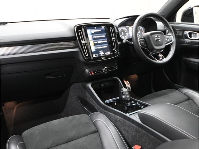 VOLVO XC40 2021 Image 31