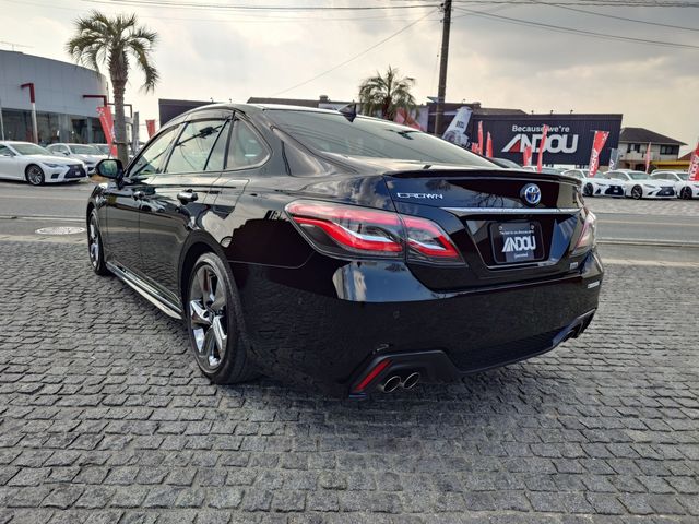 TOYOTA CROWN SEDAN HYBRID 2019 Image 31