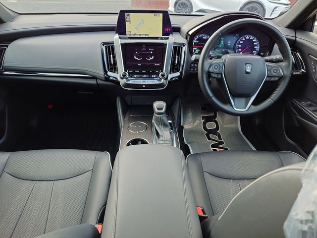 TOYOTA CROWN SEDAN HYBRID 2019 Image 31