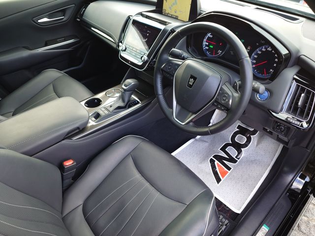 TOYOTA CROWN SEDAN HYBRID 2019 Image 31